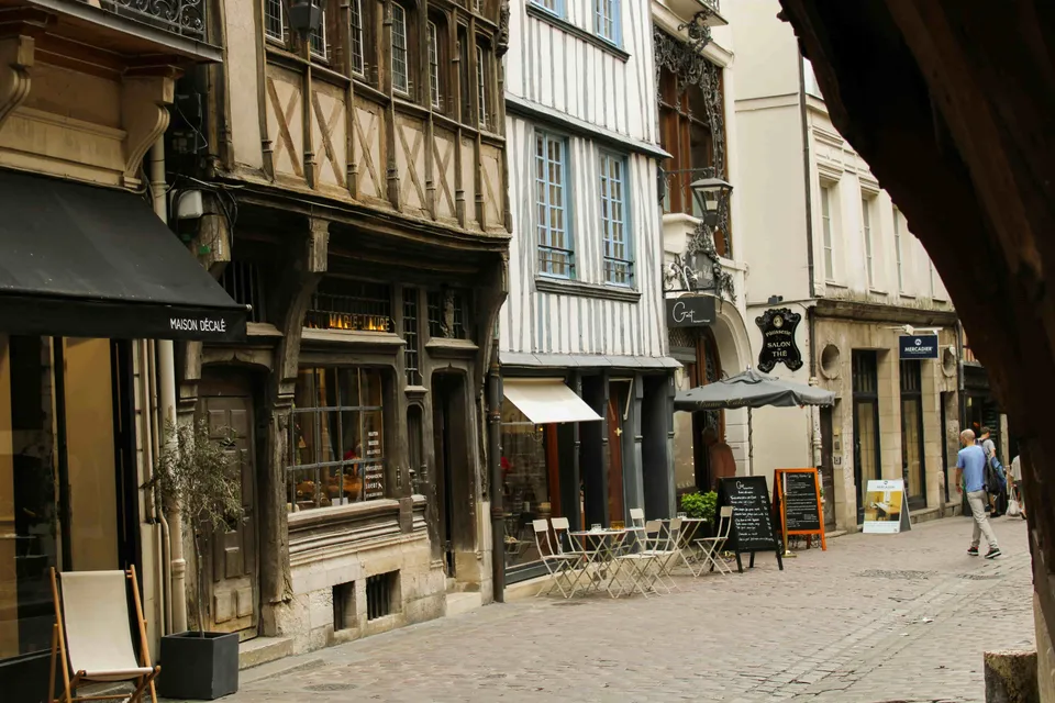 Rue Saint Romain à Rouen, France